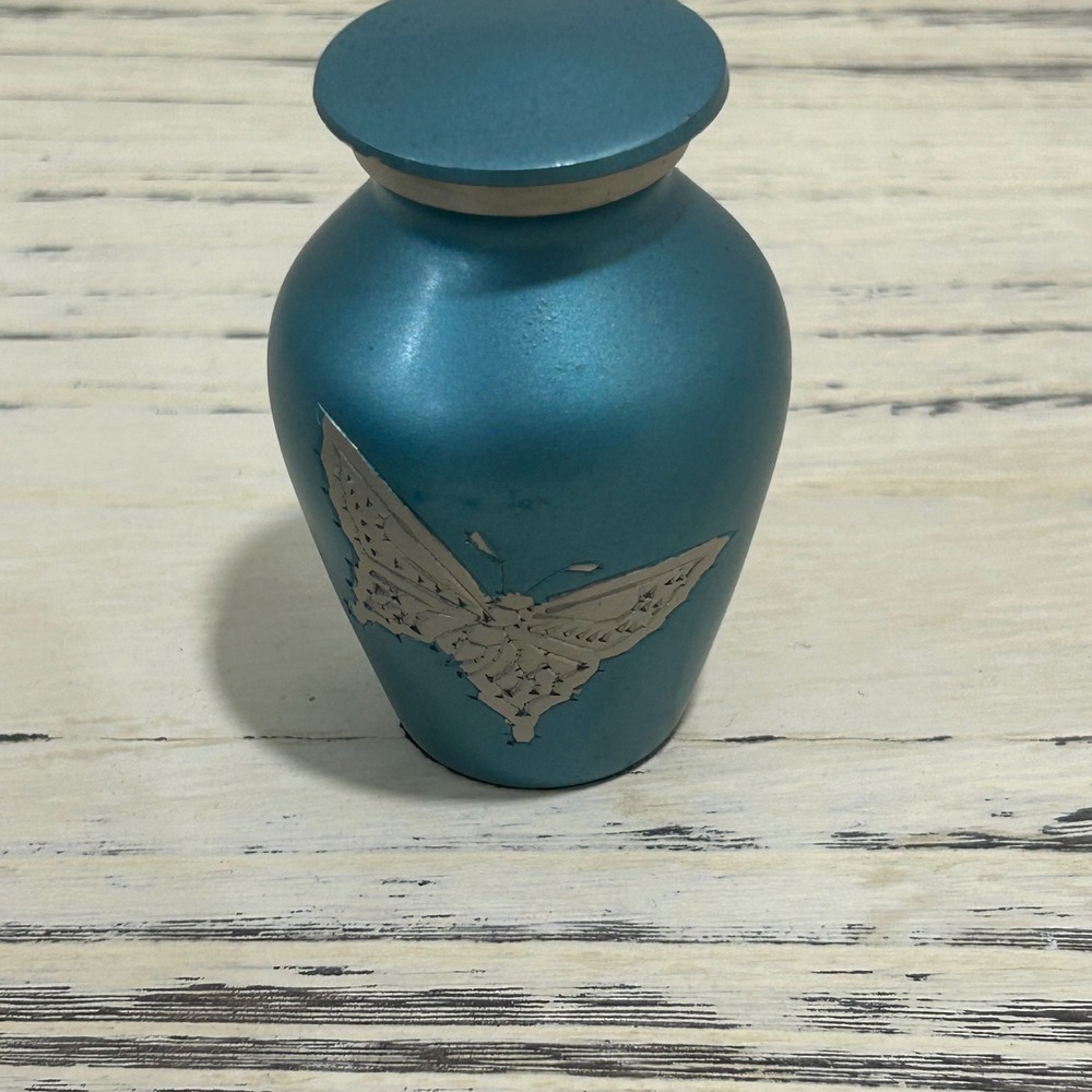Blue paperweight with butterfly and case‎ - Picture 2 of 4